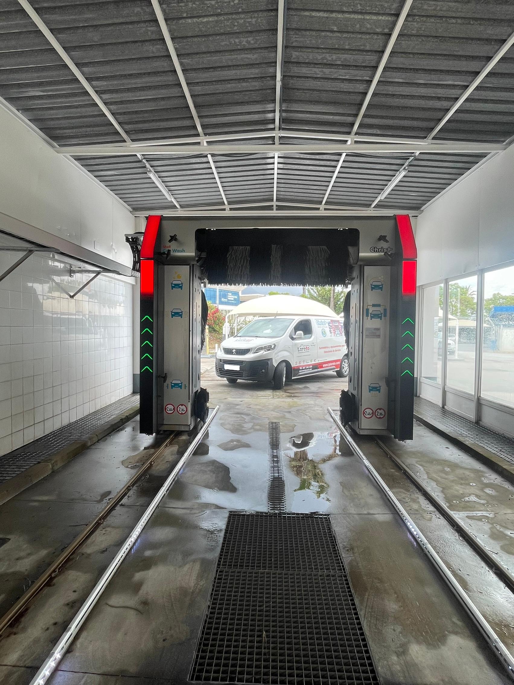 Túnel de lavado para furgonetas