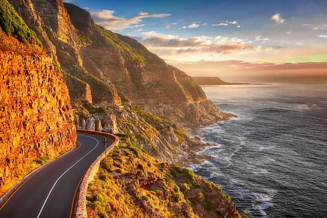 ¿Qué hace de Canarias un destino ideal para el mototurismo?