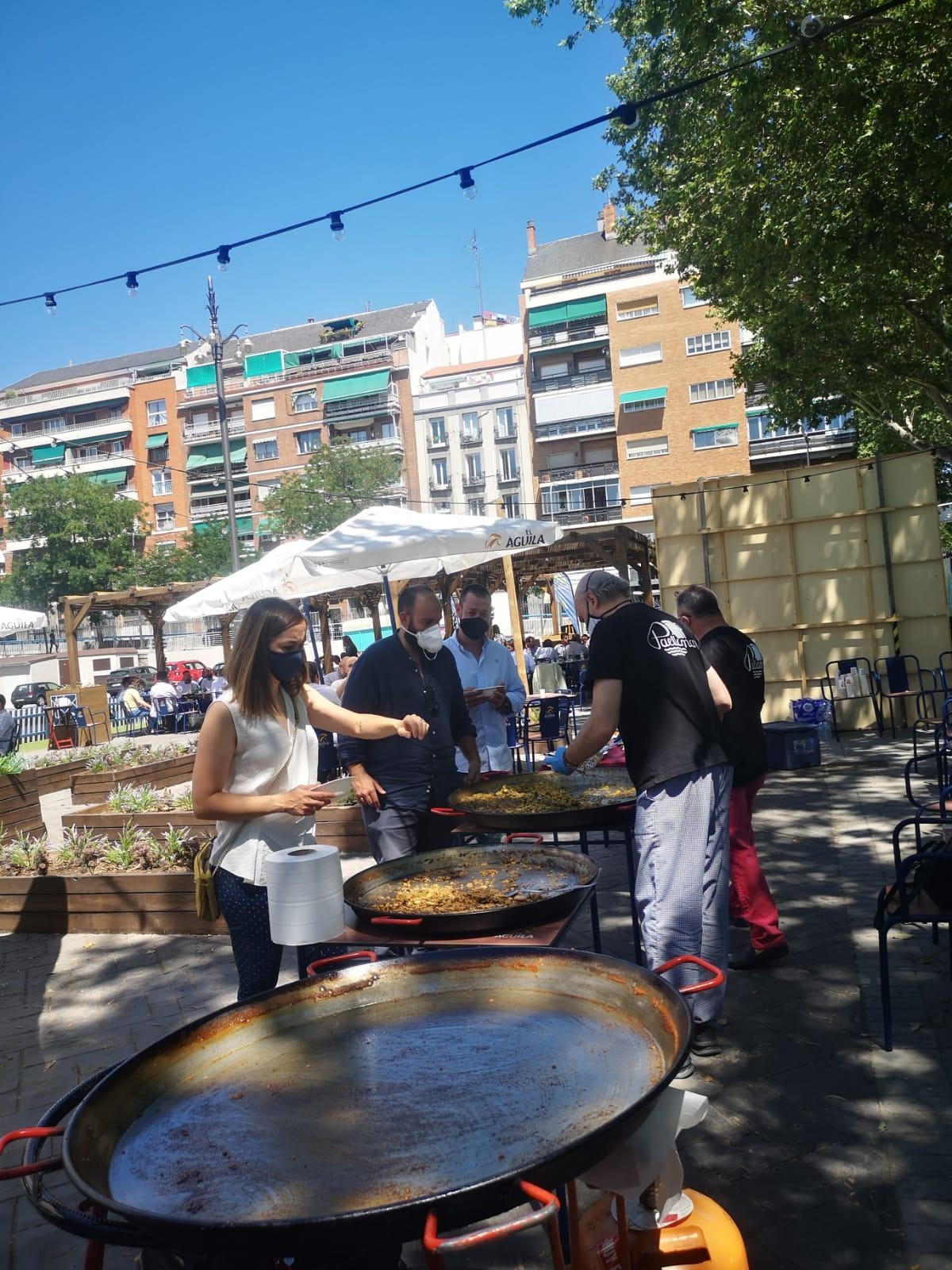 Paella popular en Madrid