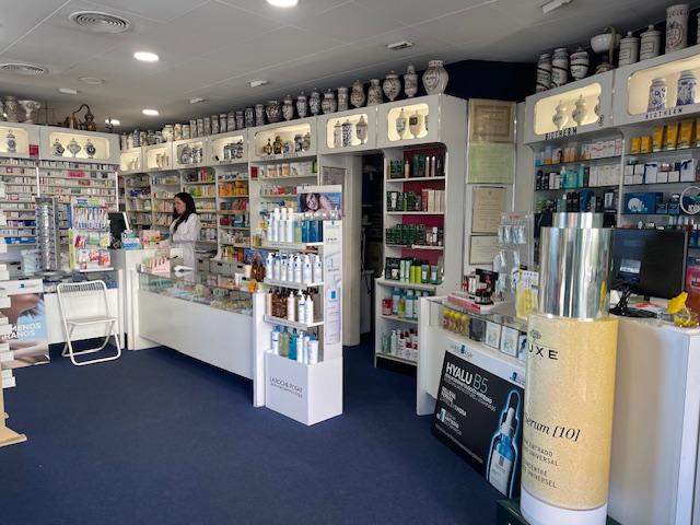 Interior farmacia 5