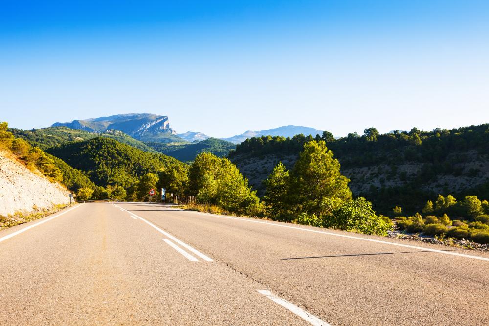 5 Rutas épicas en carretera para recorrer en España