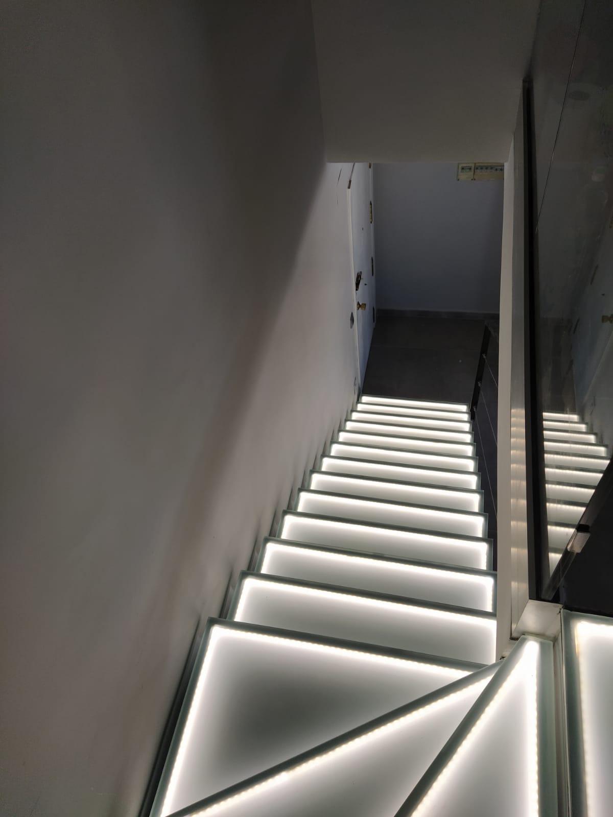 Iluminación led en escaleras