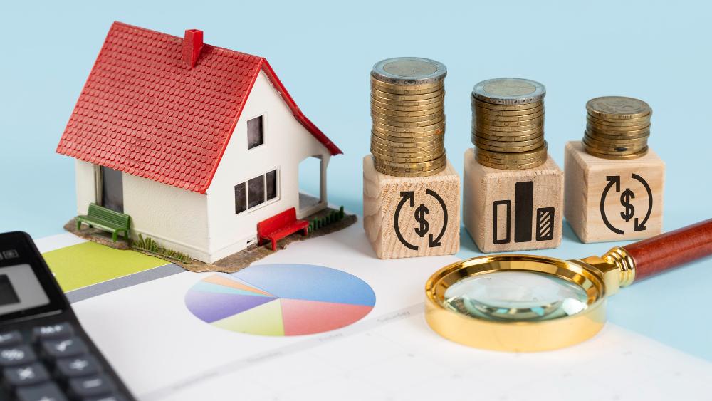 ¿Es mejor optar por una tasa fija o ajustable al comprar una vivienda?